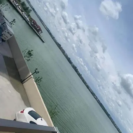 Sunset Casino Lake View